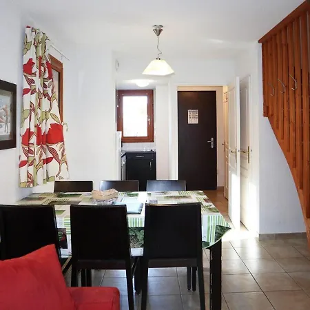 Confortable Avec Piscine & Sauna, Aux Pieds Des Pistes Des Orres 1800, Grand Duplex Pour 6 Pers. - Fr-1-322-57 Chalet